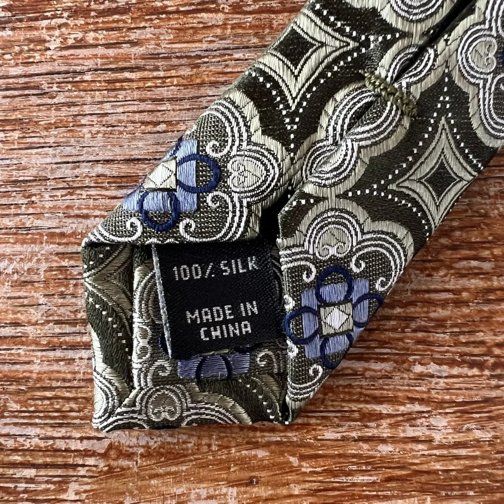 Jos. A. Bank Men’s Silk Tie Signature Collection Green Blue Medallion Motif EUC